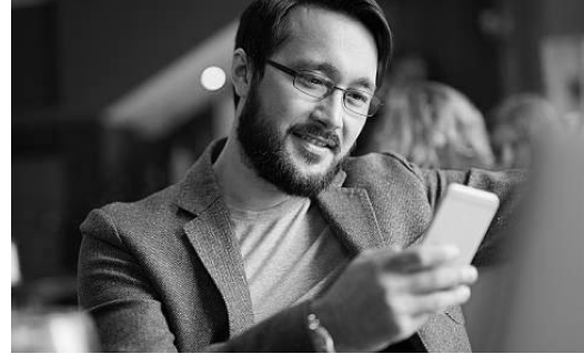 夜間・祝日に入金が止まる